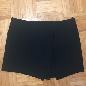 BNWOT Zara Skort Size XS
